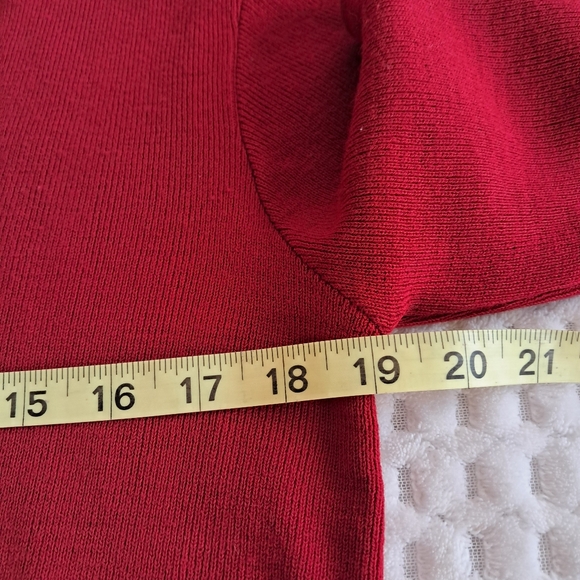 Vintage  IZOD/ LACOSTE SWEATER  UNISEX  SIZE 20 /S red - Picture 8 of 9